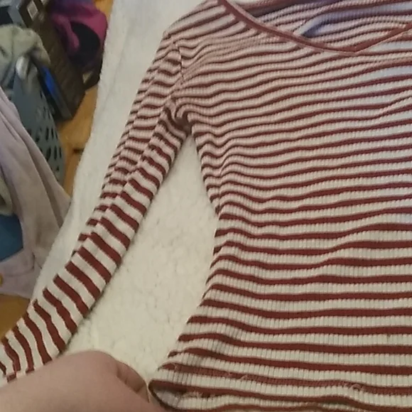 Top - Picture 3 of 4